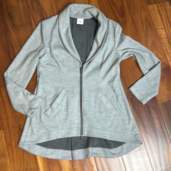 Cabi drop off zip back gray pinstripe jacket style #5300, sz Small, VGUC - Picture 4 of 8